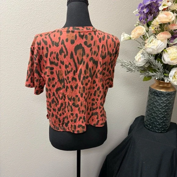 GB Animal Print Burnt Orange Leopard Short Sleeve Cropped Tee Size Large - Picture 3 of 7